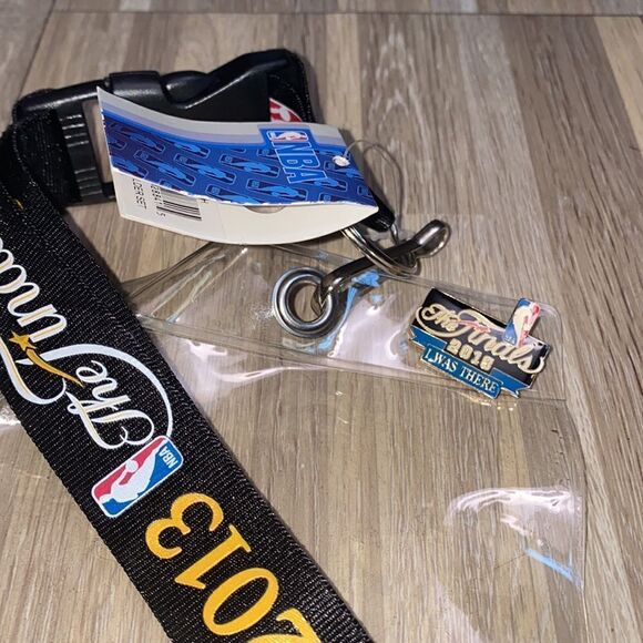 NBA basketball finals lanyard and ticket vip pass holder and pin collectible - Picture 2 of 6